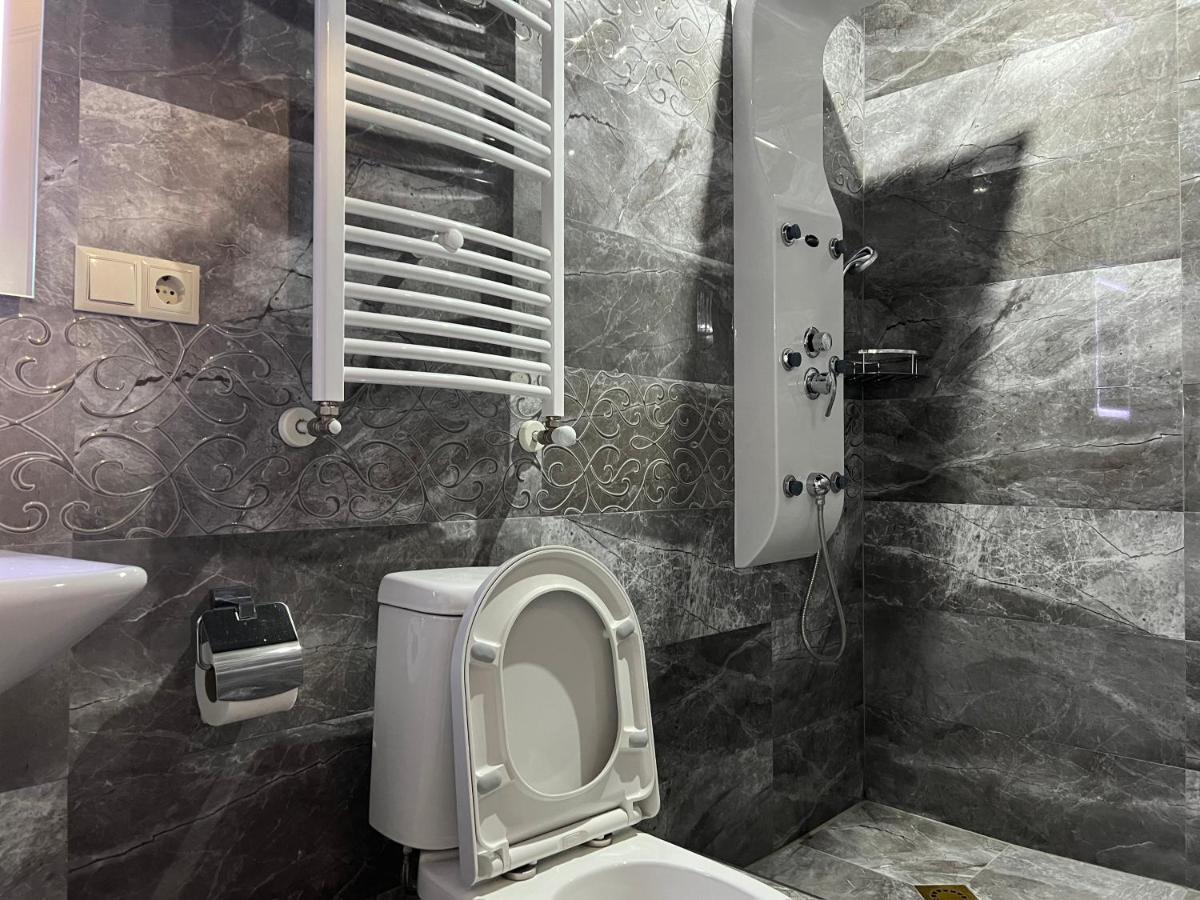 Cosy Apartment In The City Centre Тбилиси Екстериор снимка