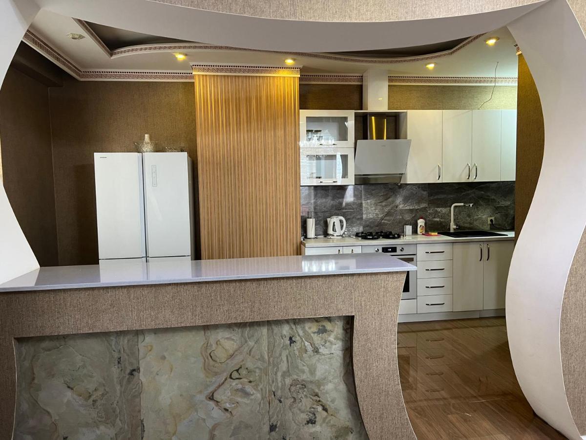 Cosy Apartment In The City Centre Тбилиси Екстериор снимка