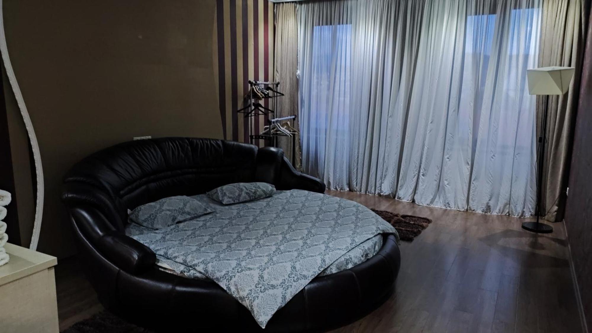 Cosy Apartment In The City Centre Тбилиси Екстериор снимка